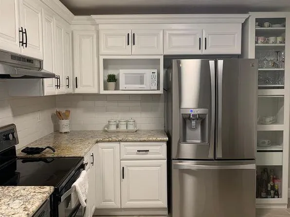 1429 Saint James Pkwy, Concord, CA 94521