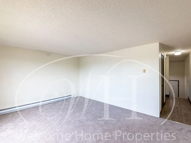 721 SE 4th St — Photo 13