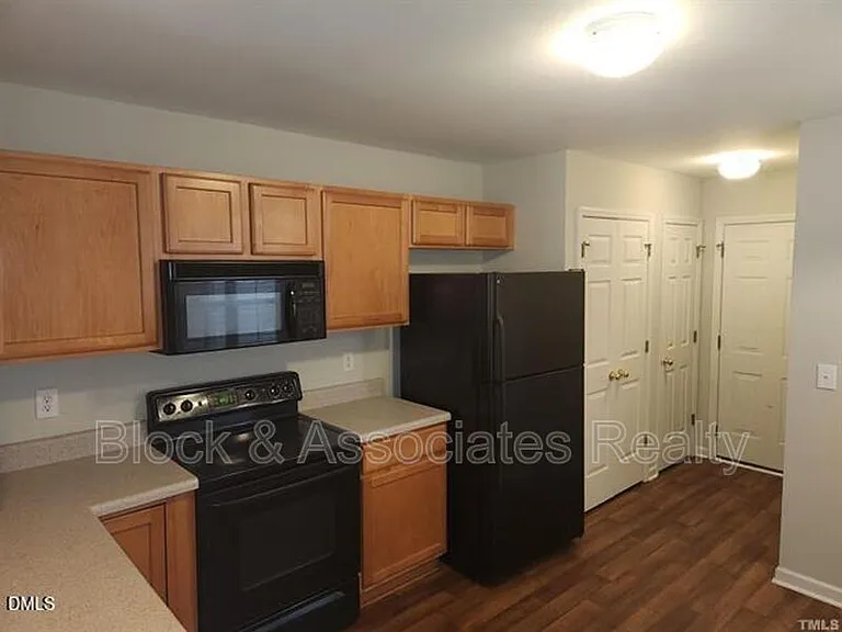 2630 Vega Ct — Photo 8