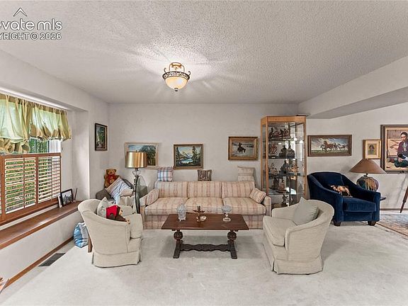 2nd image of 830 Royal Crown Ln