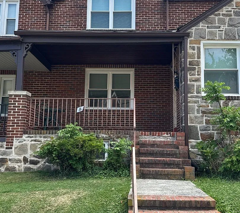 8 Nunnery Ln #1