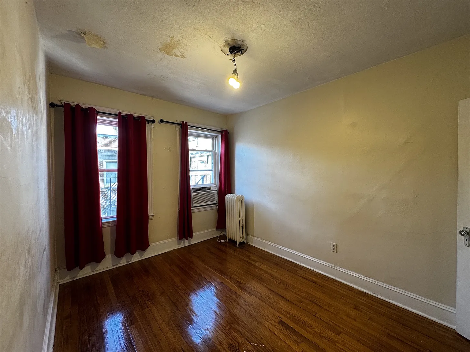 1 bed, 420 sqft, $2,850 — Photo 4