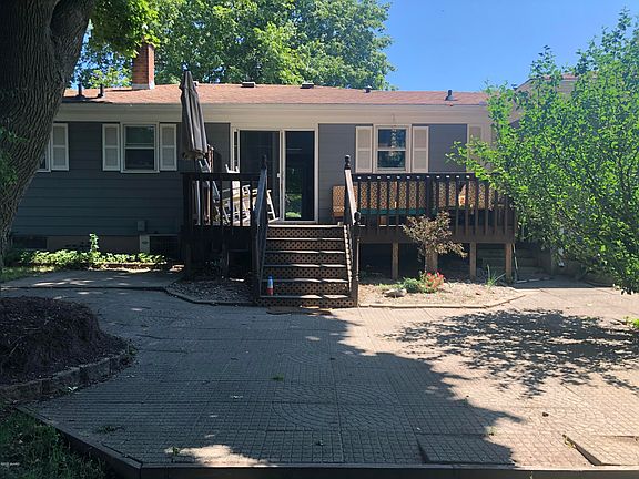 5th image of 3953 Jupiter Ave NE