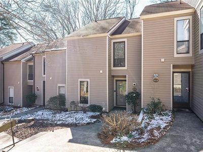 217 Village Ln Unit E, Greensboro, NC, 27409