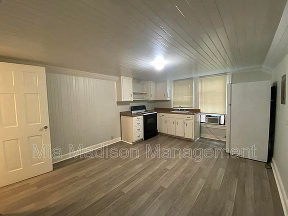 4th image of 116 Ivey St Unit C