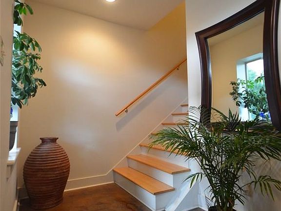 4th image of 101 Vertical Lofts Dr