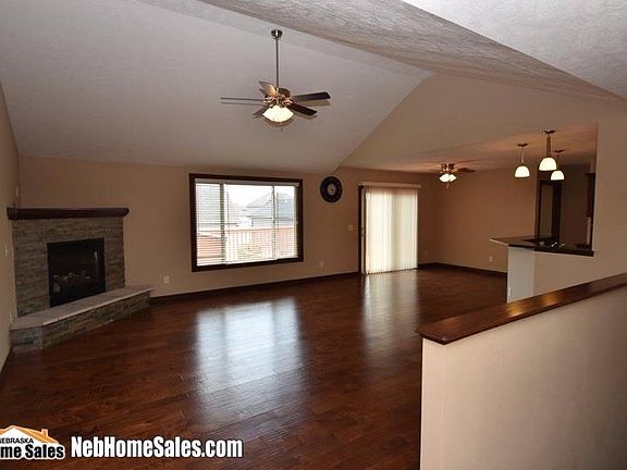2nd image of 2821 Forest Ave