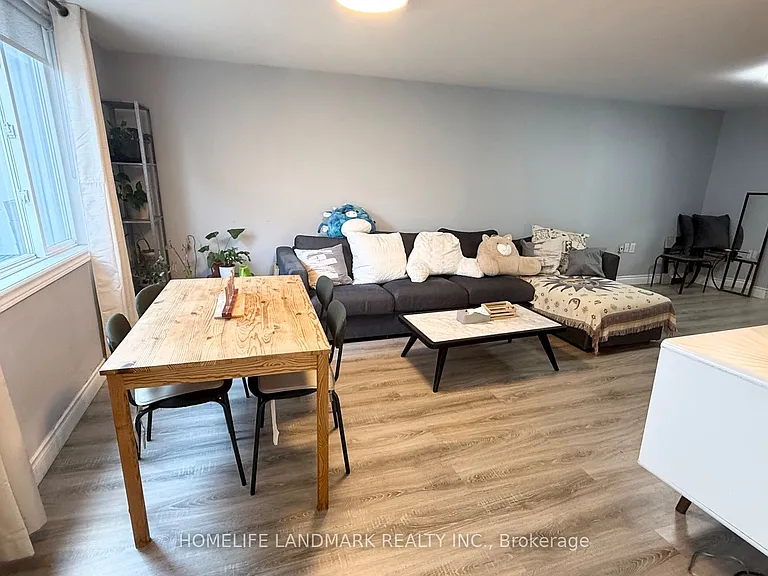 81 United Sq #BASEMENT — Photo 4