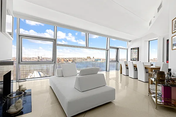 Sold by Compass | media 1