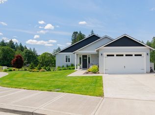 720 W Golden Eagle Dr, La Center, WA 98629