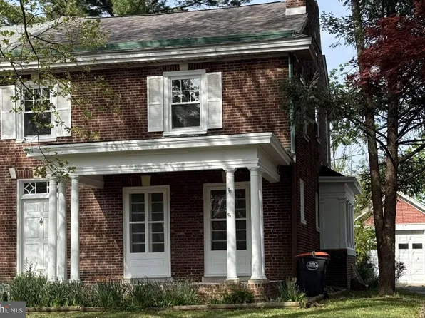 16 E Parkway Ave, Chester, PA 19013