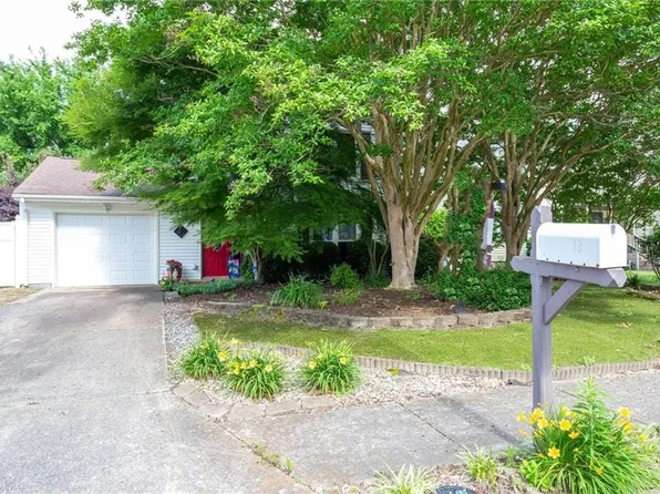 13 Tallyho Turn, Hampton, VA 23666