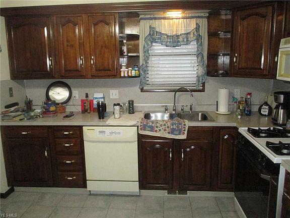 2nd image of 4967 Jody Lynn Dr