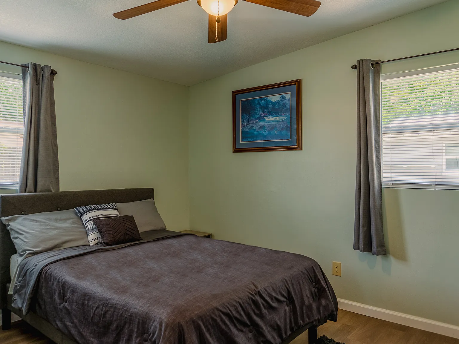 937 Depaul Dr — Photo 3