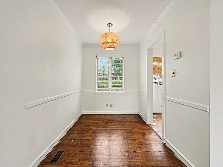 1811 Lynnwood Dr #2 — Photo 9