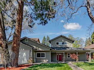 816 S Shasta Ave, Eagle Point, OR 97524