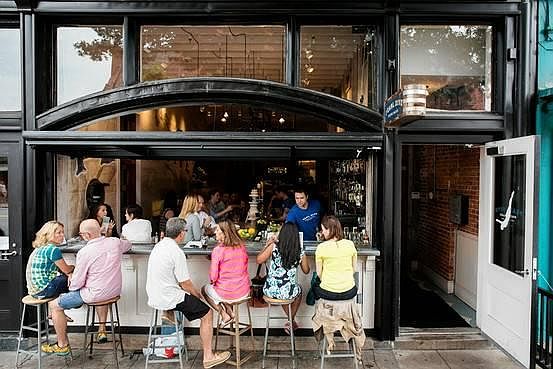 Lots of nearby bars and restaurants