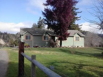 549 Holmes Flat Rd, Redcrest, CA, 95569