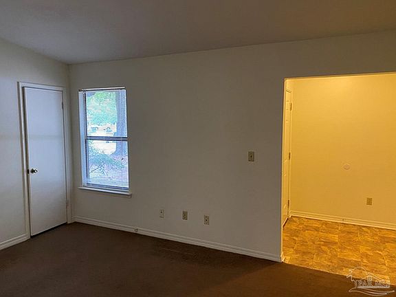2nd image of 1375 Pinnacle Dr #B
