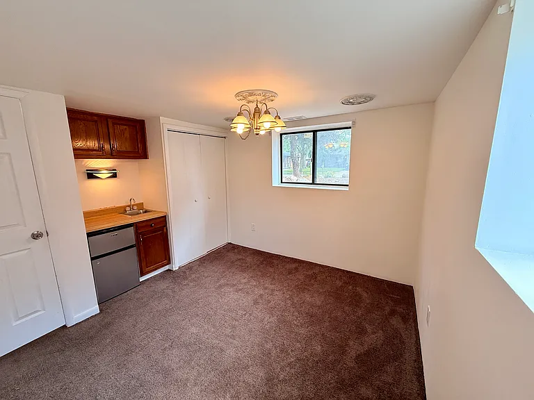 11849 Ontario Dr — Photo 15