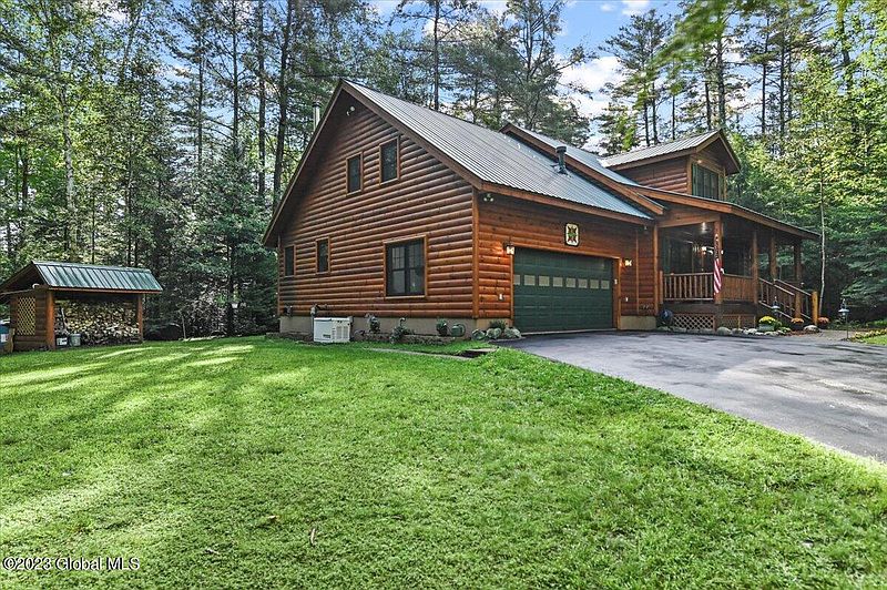 4th image of 371 Antler Lake Road