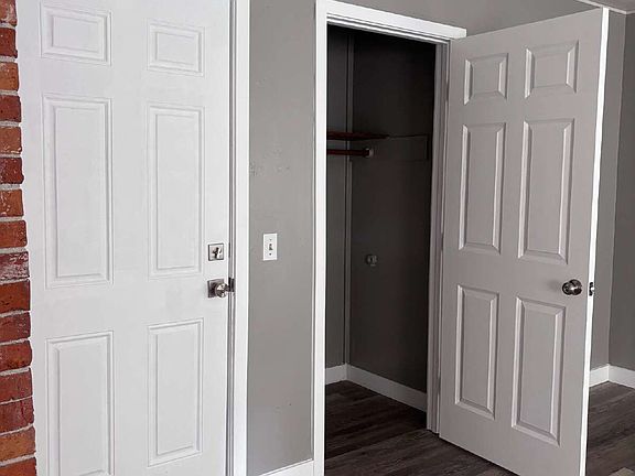 4th image of 718 S Yakima Ave #3