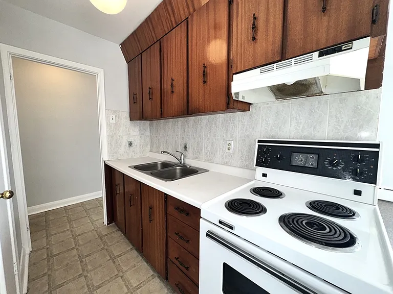 74 Shirley Ave — Photo 13