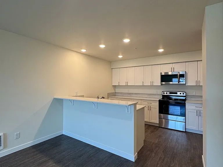 503 E Helena Ave — Photo 26