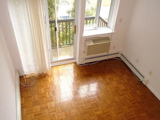 2nd image of 7537 113th St APT 3R