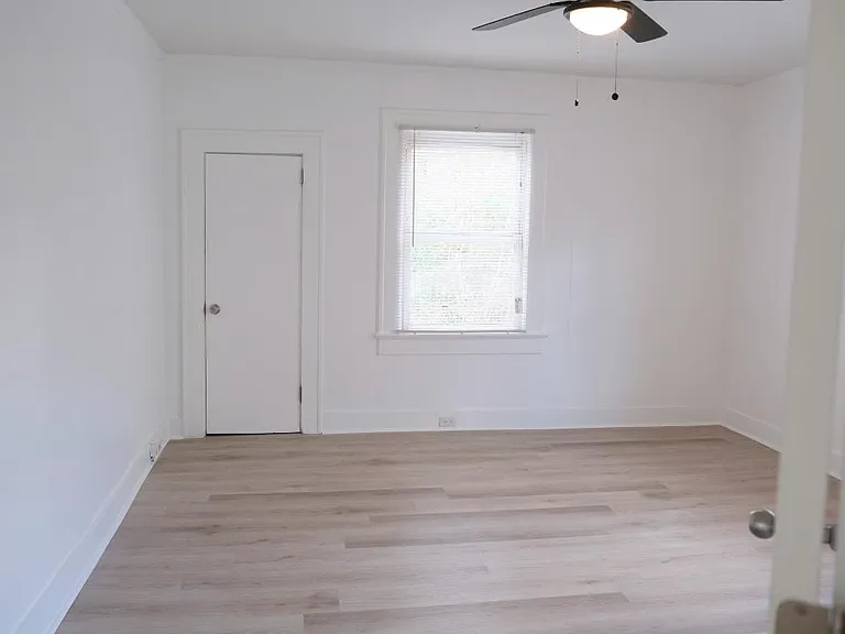 3038 Melita Ave — Photo 10