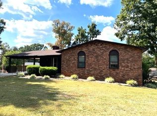 2733 Sparks Dr, Hudson, NC 28638