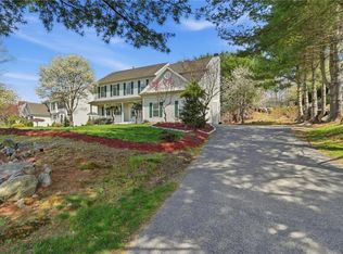 94 Castle Rocks Rd, Warwick, RI 02886