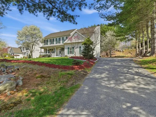 94 Castle Rocks Rd, Warwick, RI 02886
