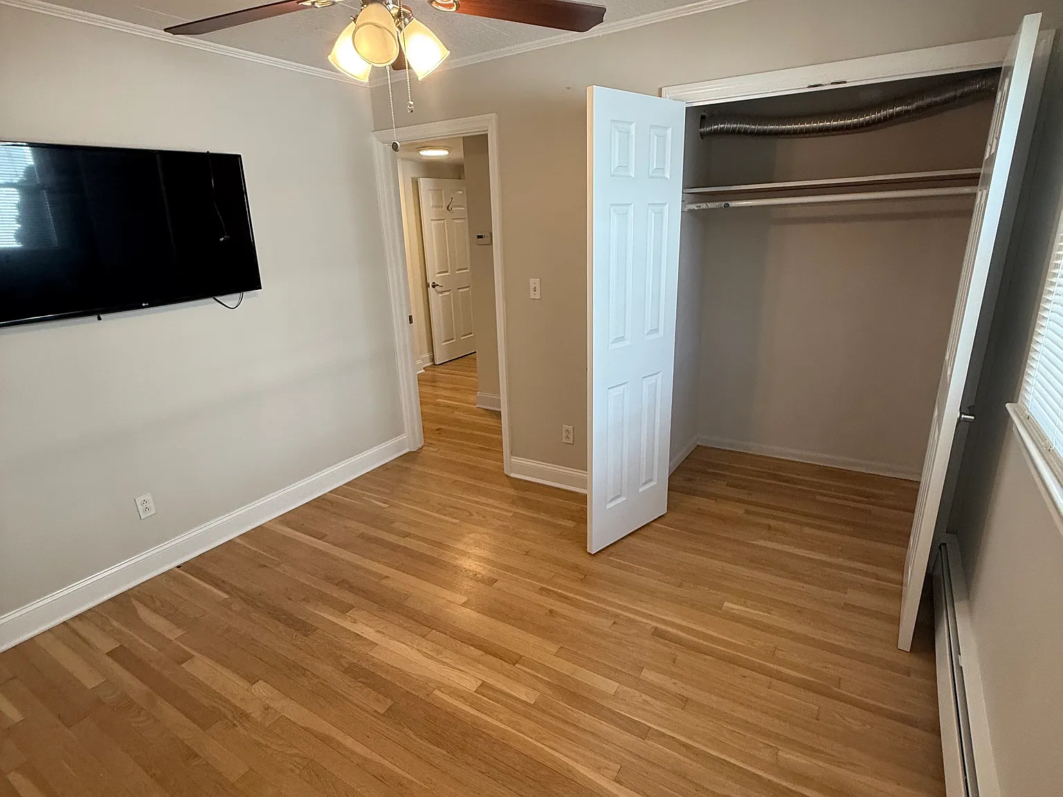 2 bed, $3,500 — Photo 2
