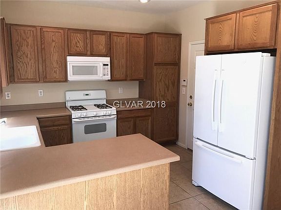 5th image of 10159 Deep Glen St