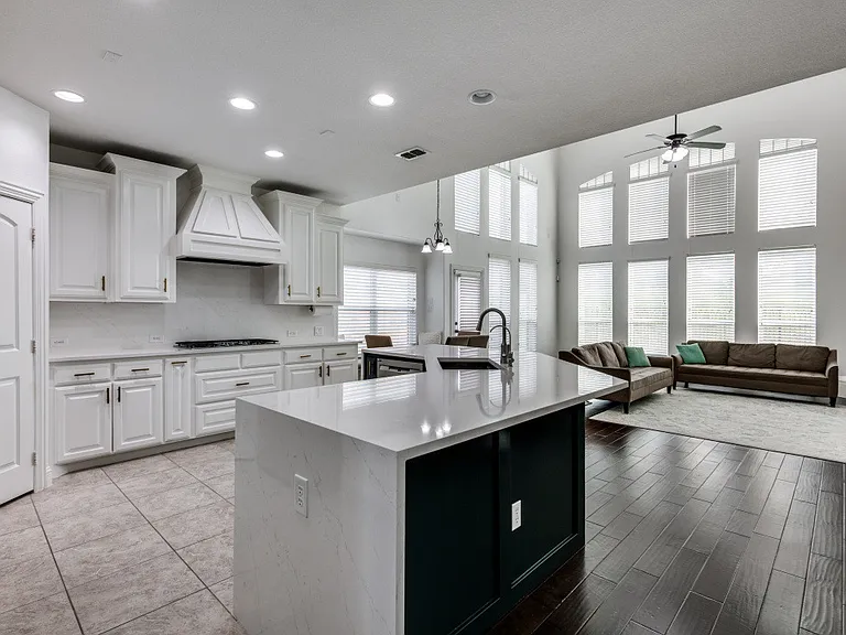 13225 Courtney Dr — Photo 8
