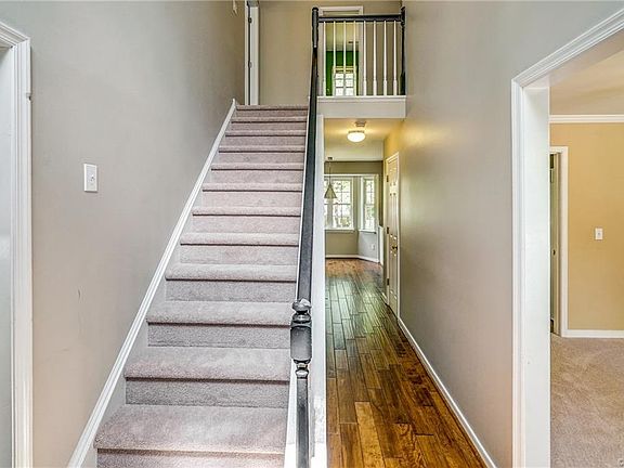 5th image of 1612 Birchview Ct