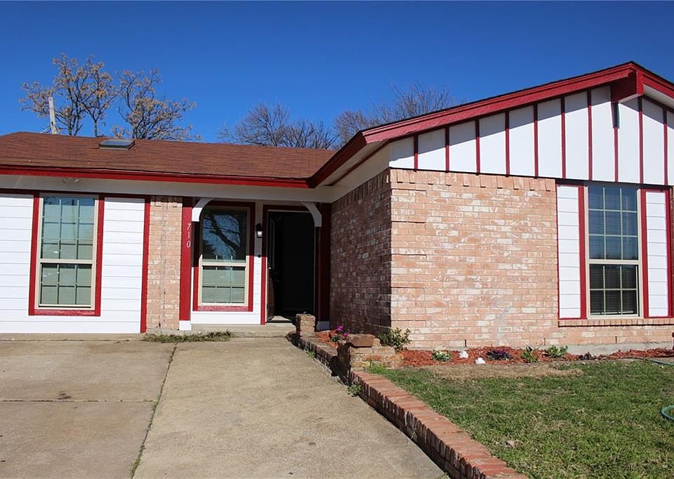 1st image of 710 Parker Cir