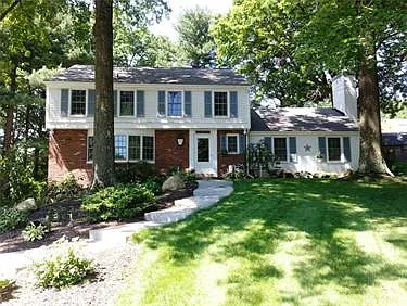 632 Gary Ct photo 1
