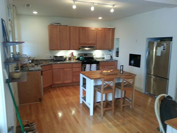 4th image of 4928 Berthold Ave
