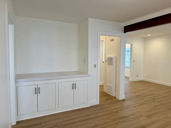 5th image of 526 1/2 Avenue C