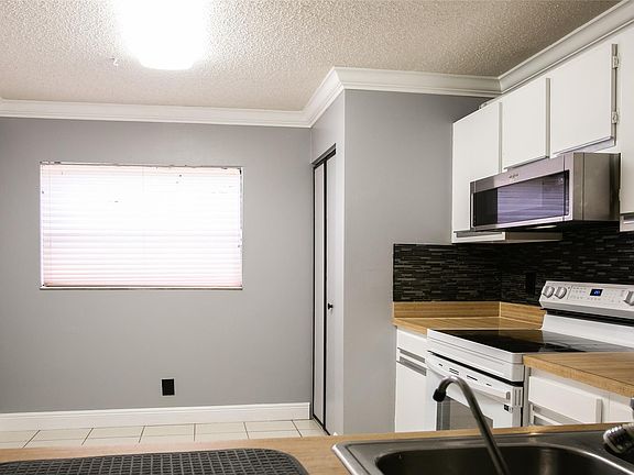 3rd image of 4154 NW 22nd Street #4154