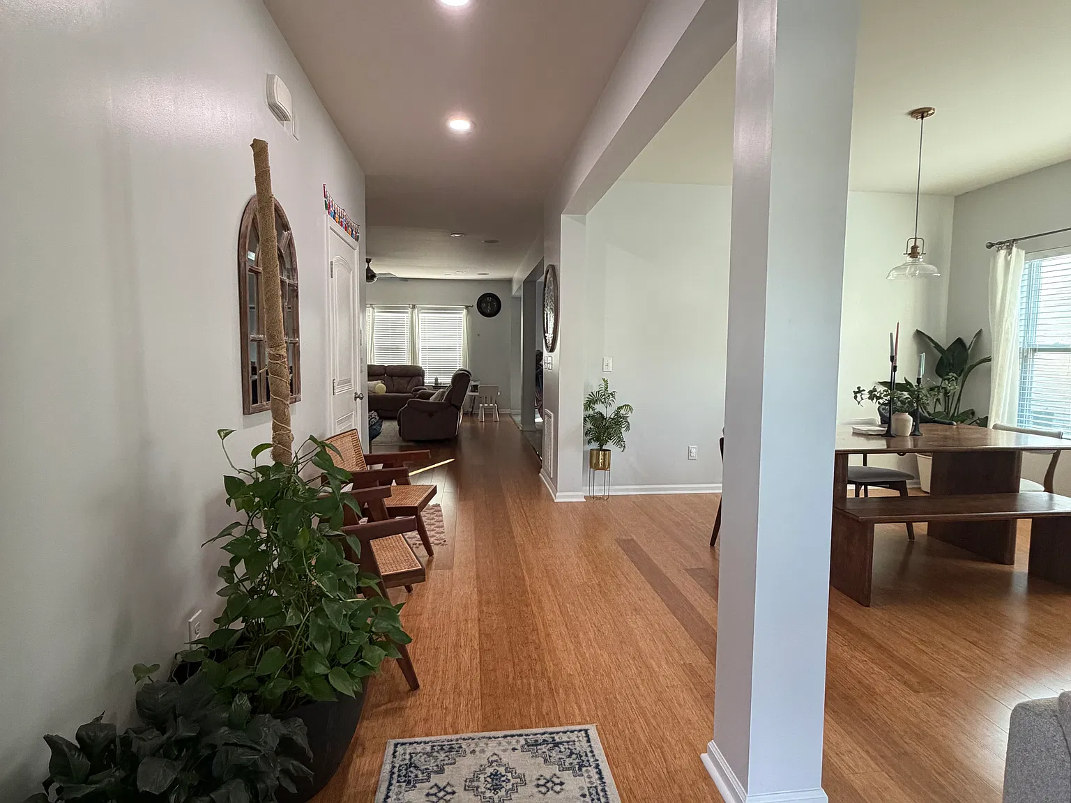 5 bed, 3101 sqft, $2,750 — Photo 2