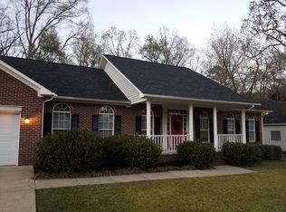 90 Lillian Ln, Anniston, AL 36207