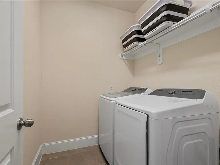 11231 Dunstan Hill Dr — Photo 25