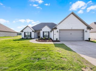 99 Garrison Dr, Jackson, TN 38305