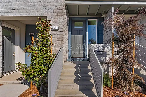 379 Lundy Pl Photo 1