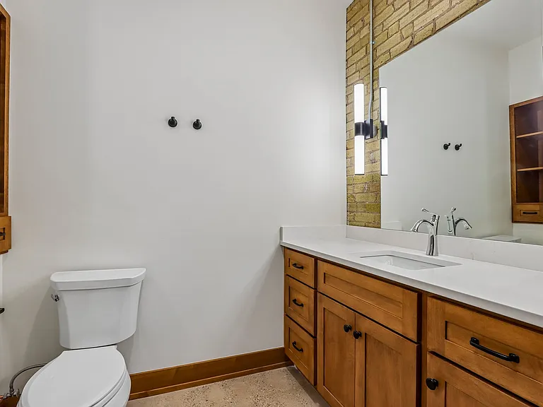 Ward House — Photo 40