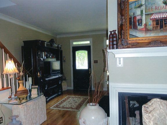 4th image of 54 Harbor Commons Dr