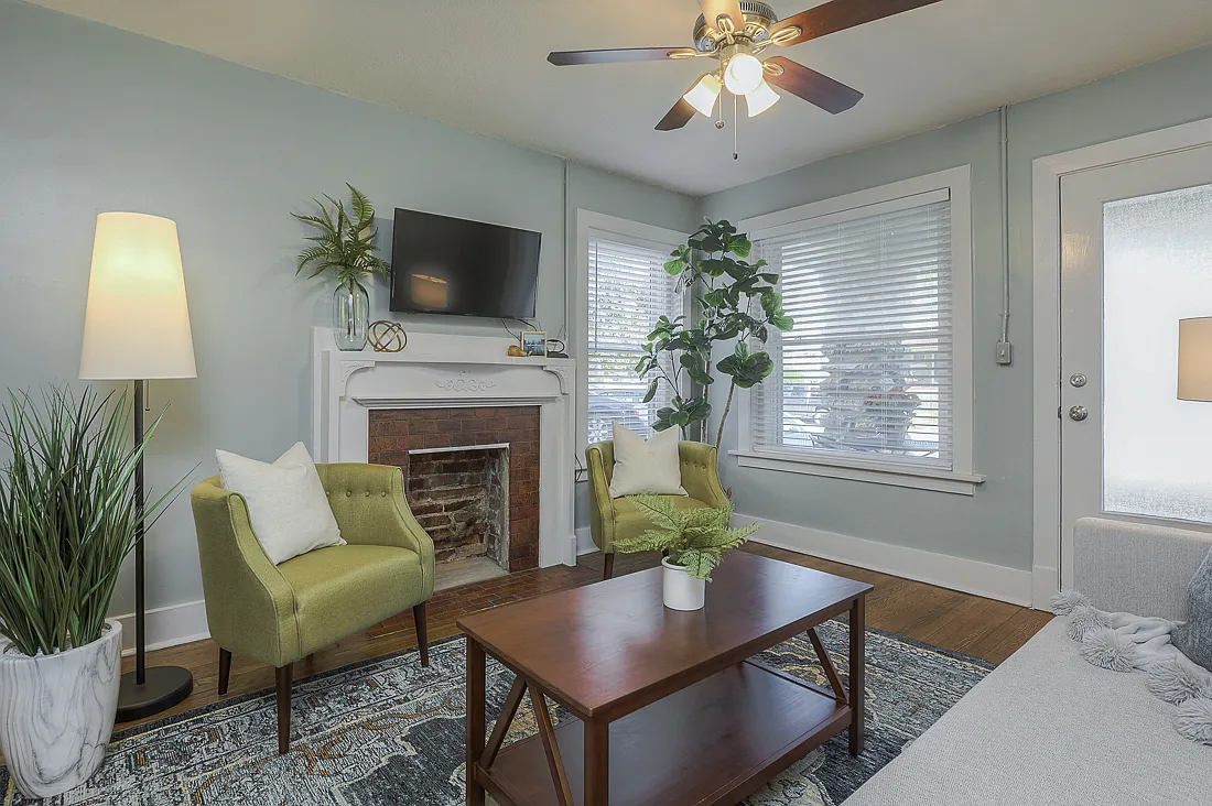3716 & 3718 Warwick Blvd — Photo 3